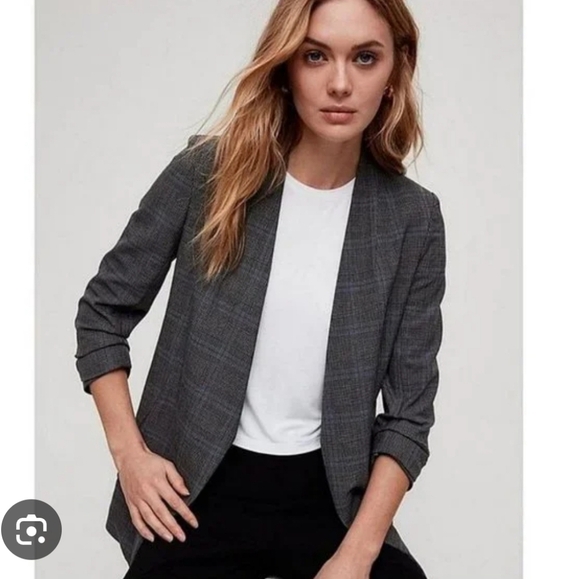 Aritzia Babaton Power Hip Blazer Macauley Glencheck Gray Blue Plaid Size 0 - Picture 17 of 17